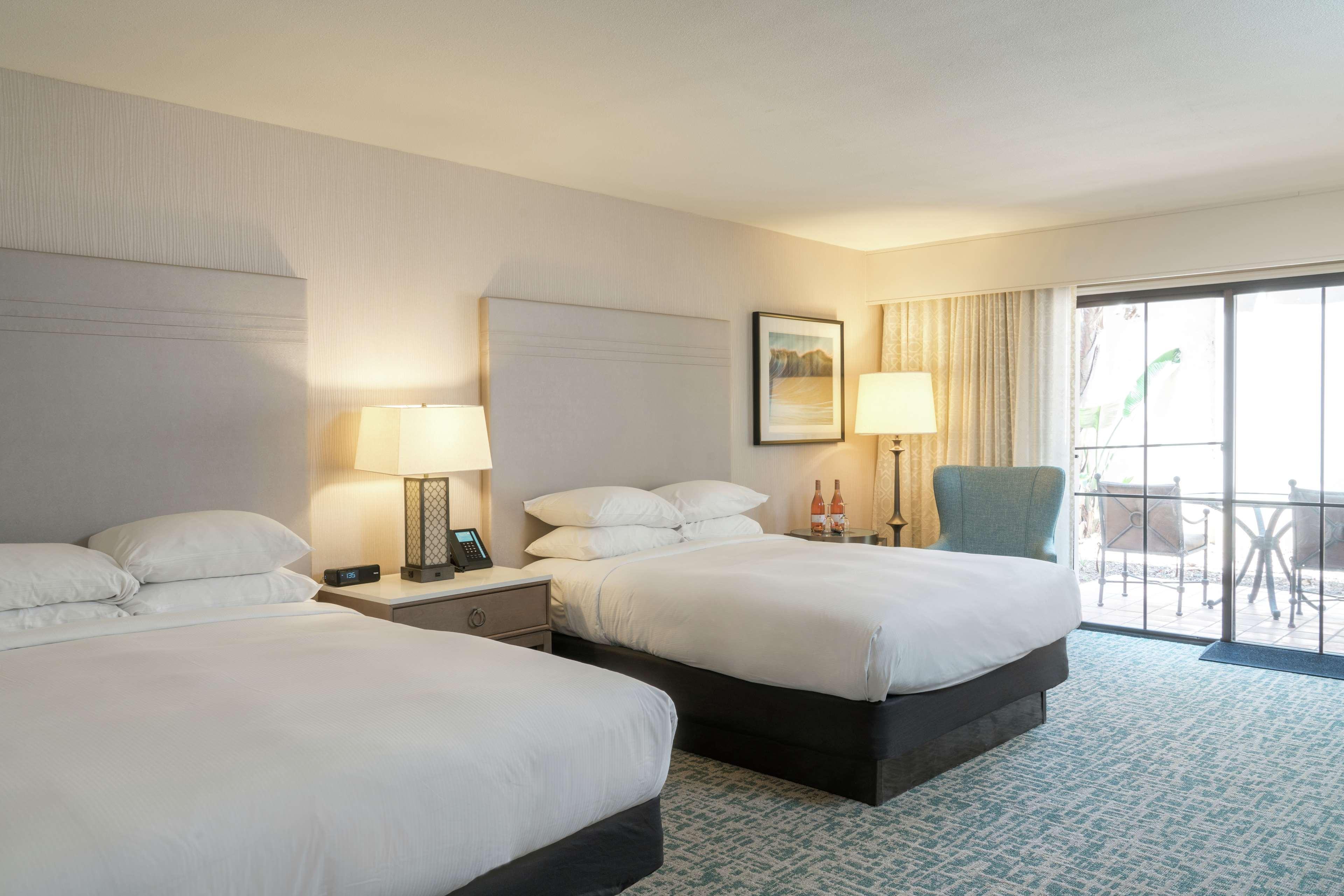 Hilton Santa Barbara Beachfront Resort Exterior photo