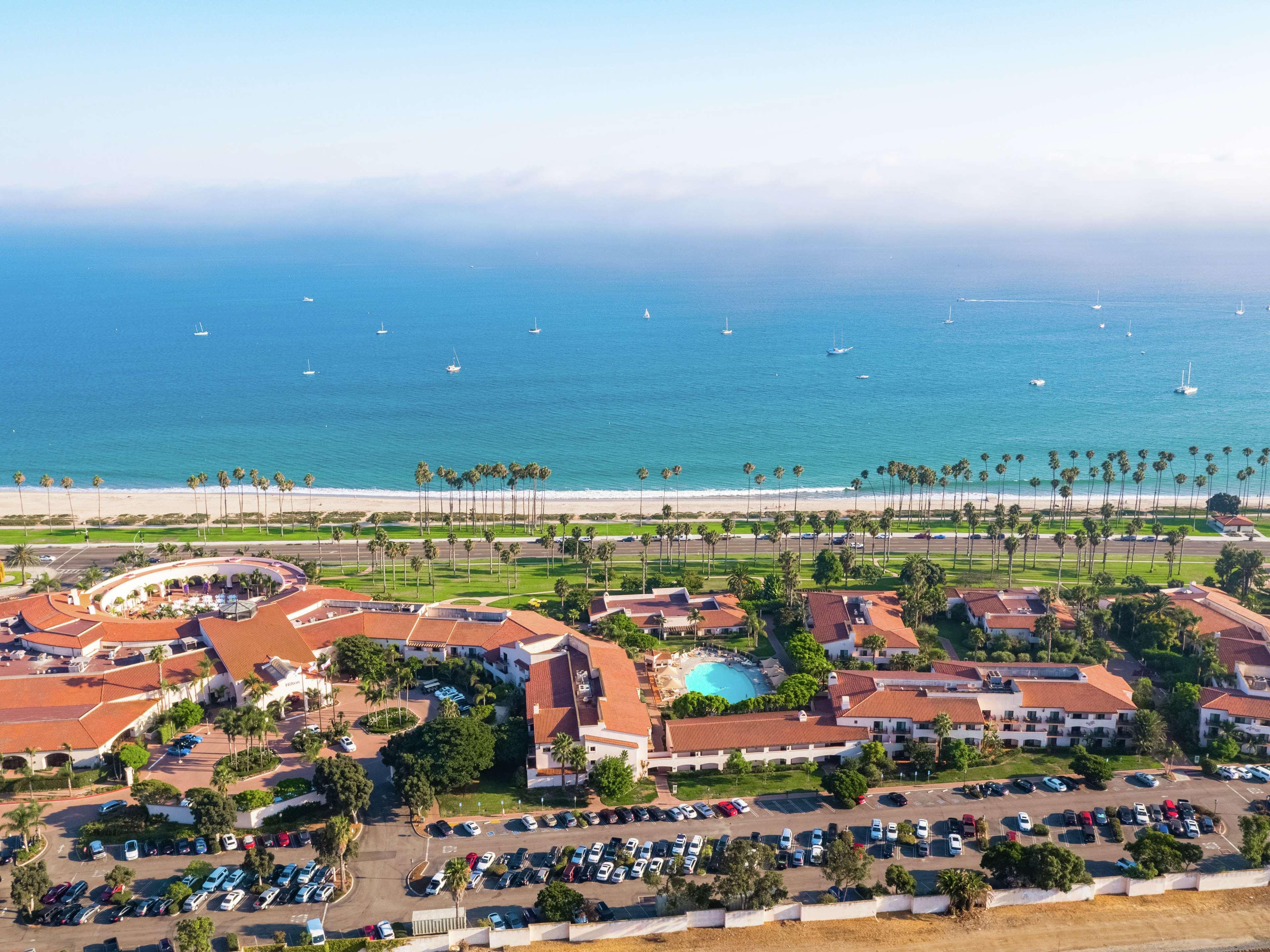 Hilton Santa Barbara Beachfront Resort Exterior photo